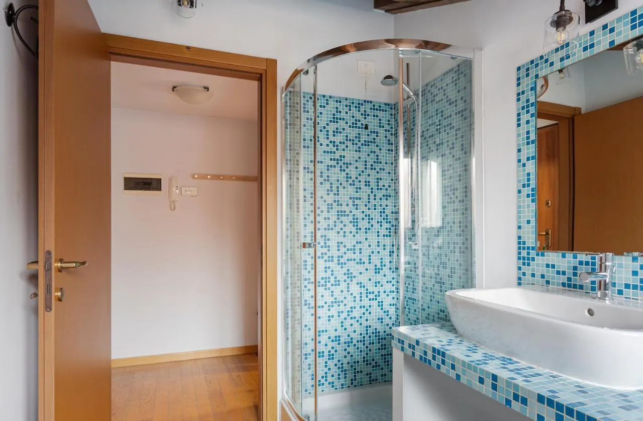 Chic Loft Living In Via Farini Διαμέρισμα Μιλάνο